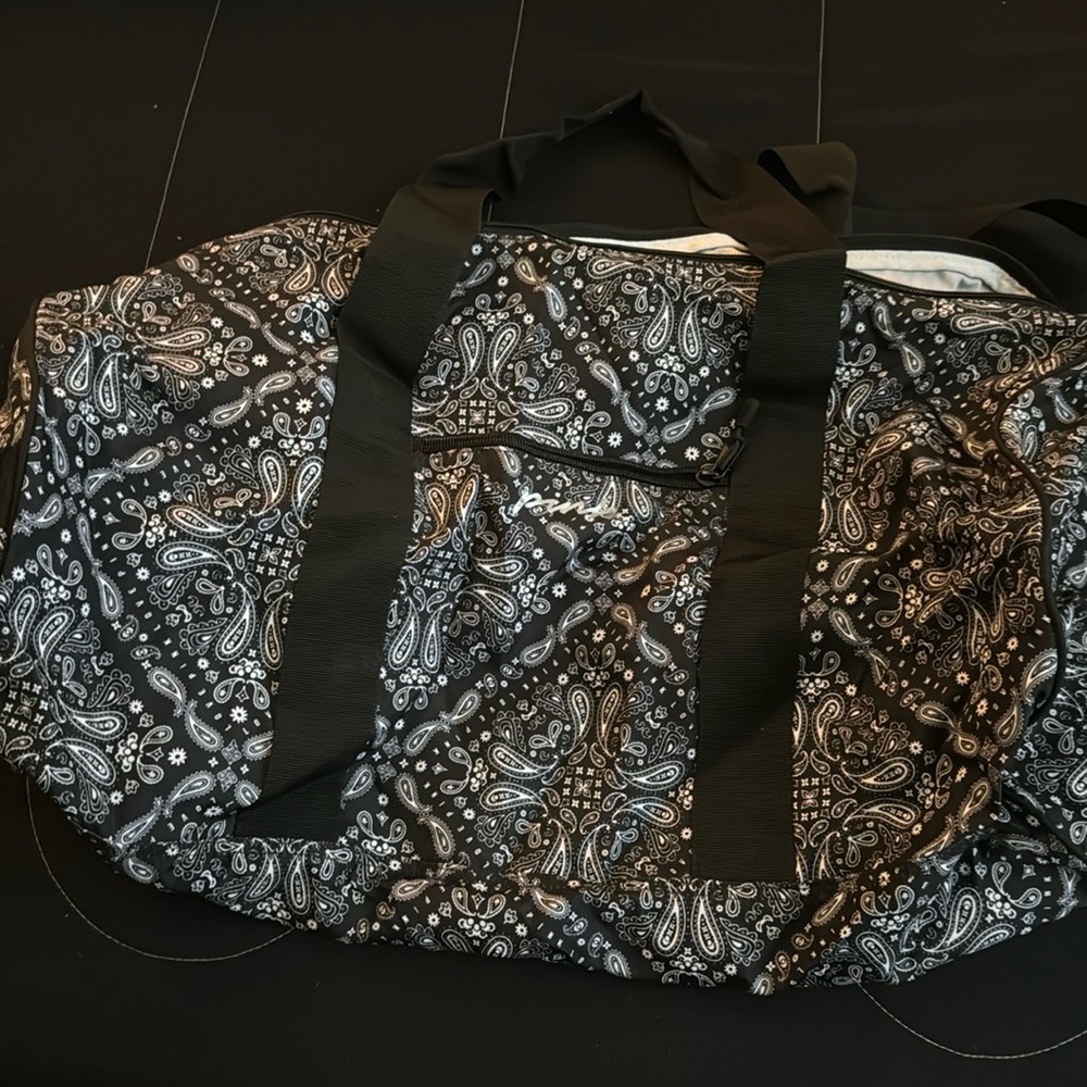 Victoria’s Secret PINK Duffle Bag